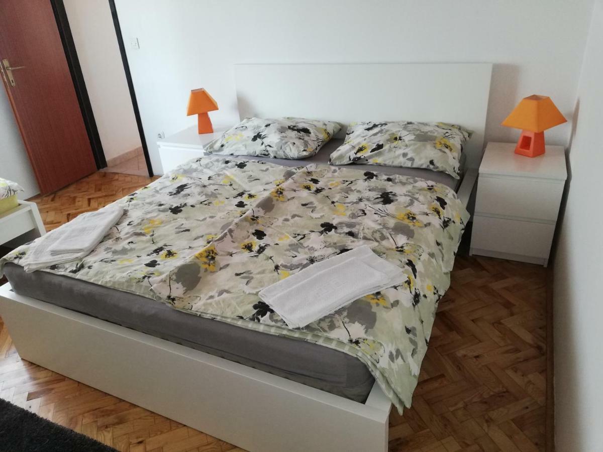 Sobe Zimmer Rooms Nika Tusilovic Экстерьер фото