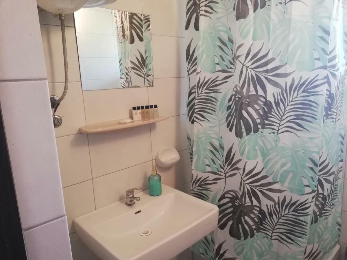 Sobe Zimmer Rooms Nika Tusilovic Экстерьер фото